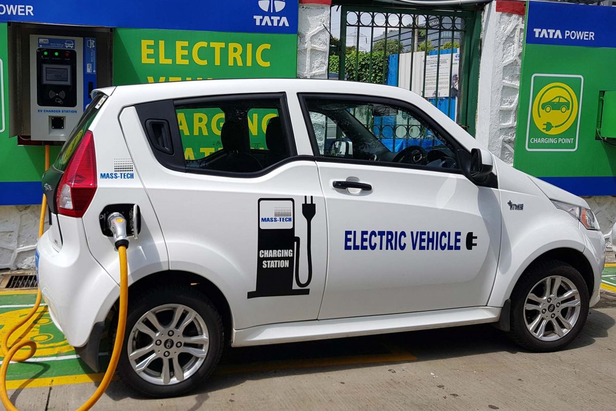 Electric Cars in India: Adoption, Policies and Challenges | Spinny Magazine