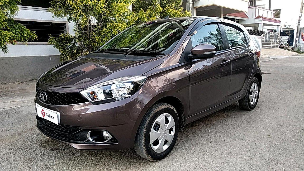 Best Budget Hatchback Cars under 5 Lakhs