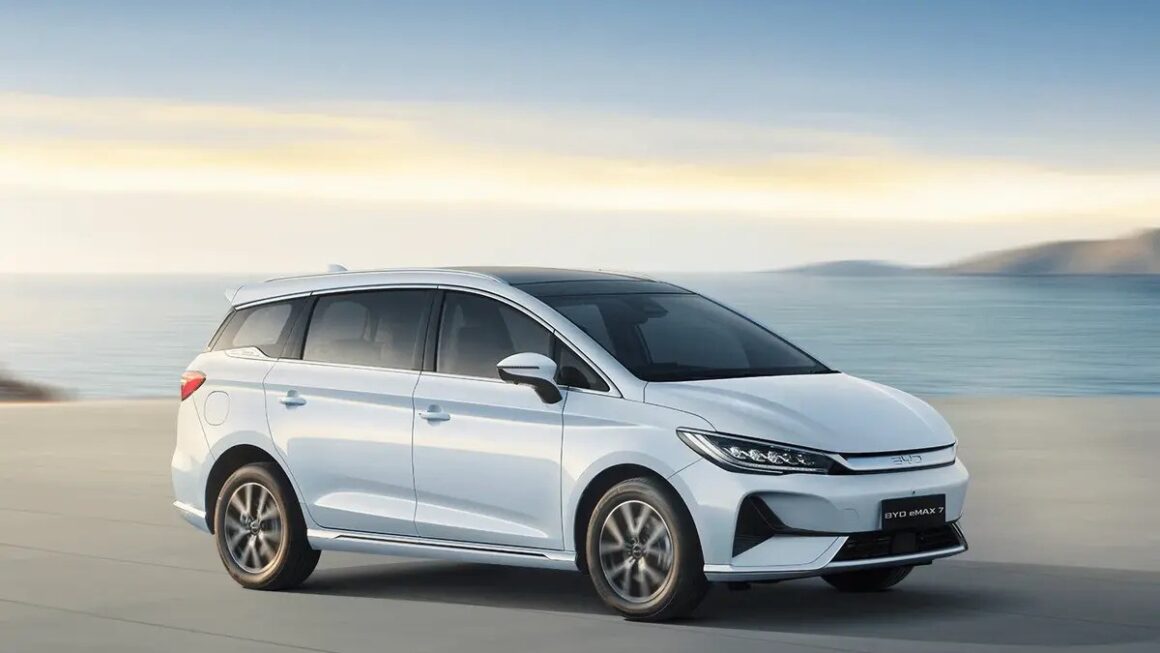 BYD eMax 7