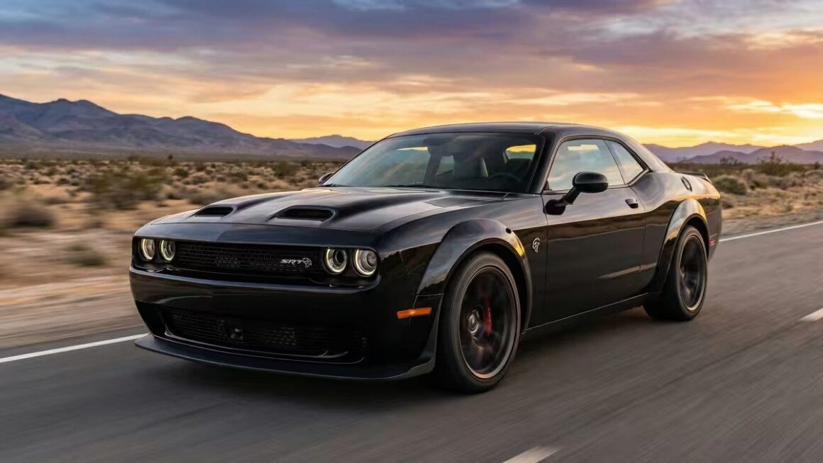 Dodge Challenger SRT Hellcat