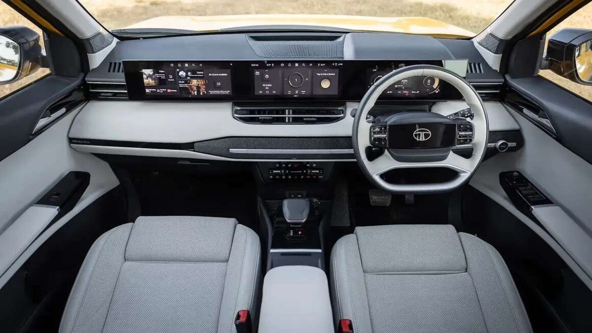 Tata Sierra interior