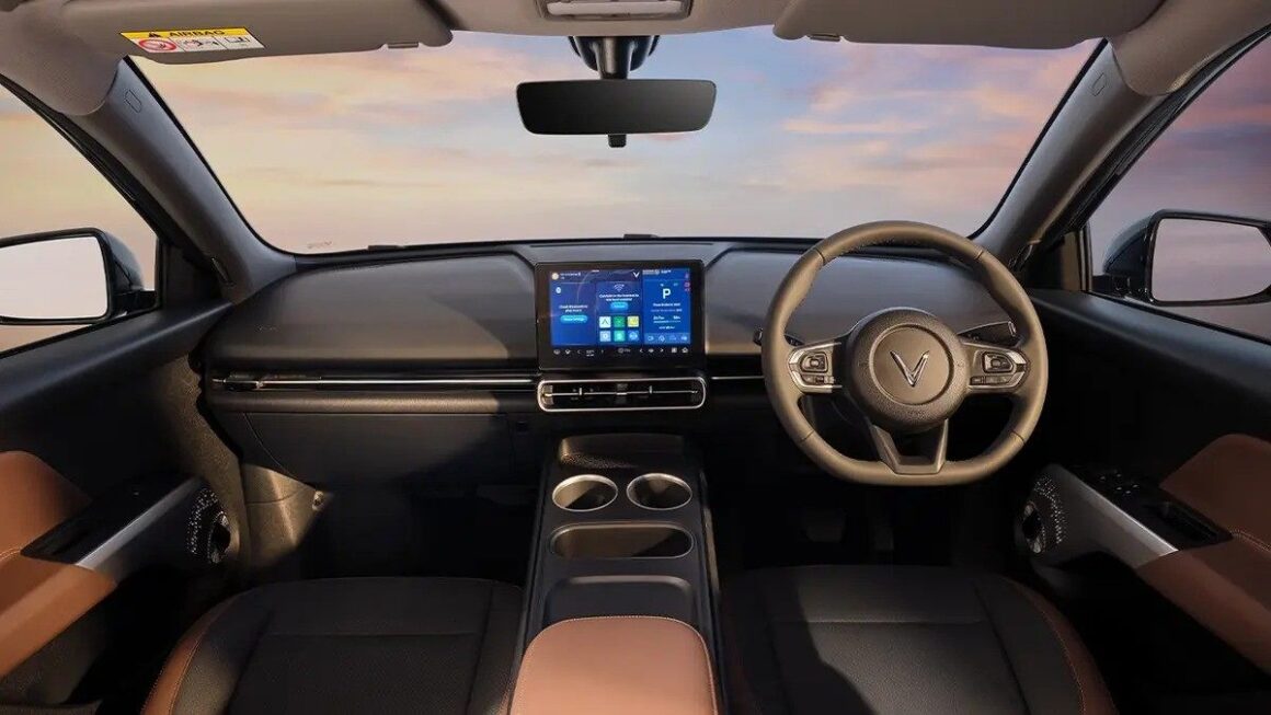 VinFast VF MPV 7 interior