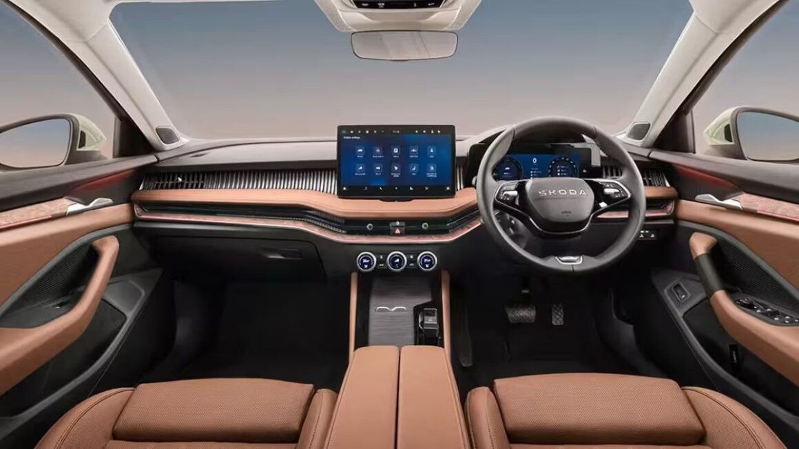 New Skoda Superb interior