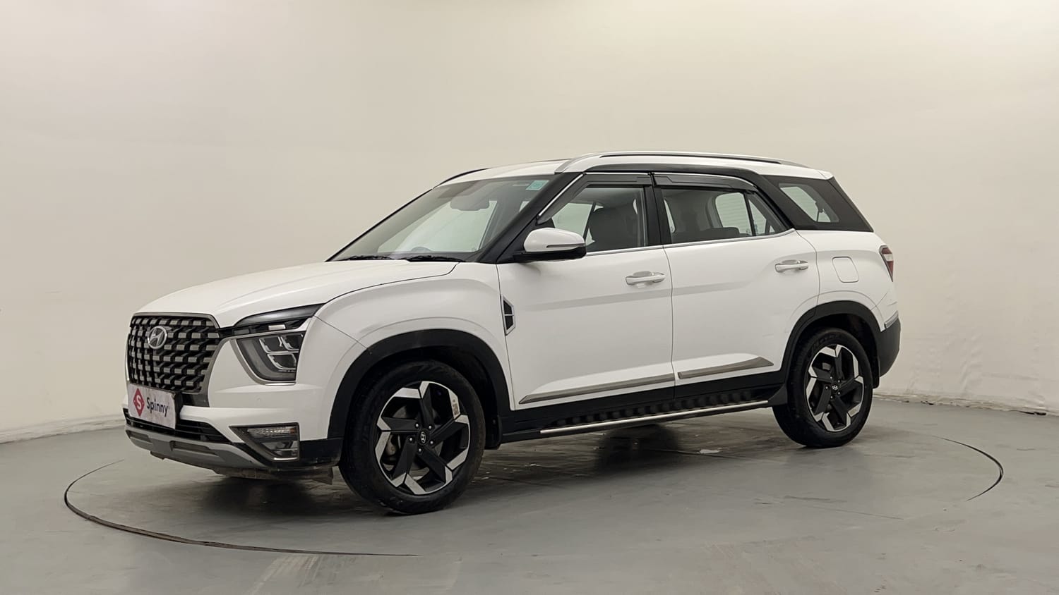 Hyundai Alcazar Exterior Images