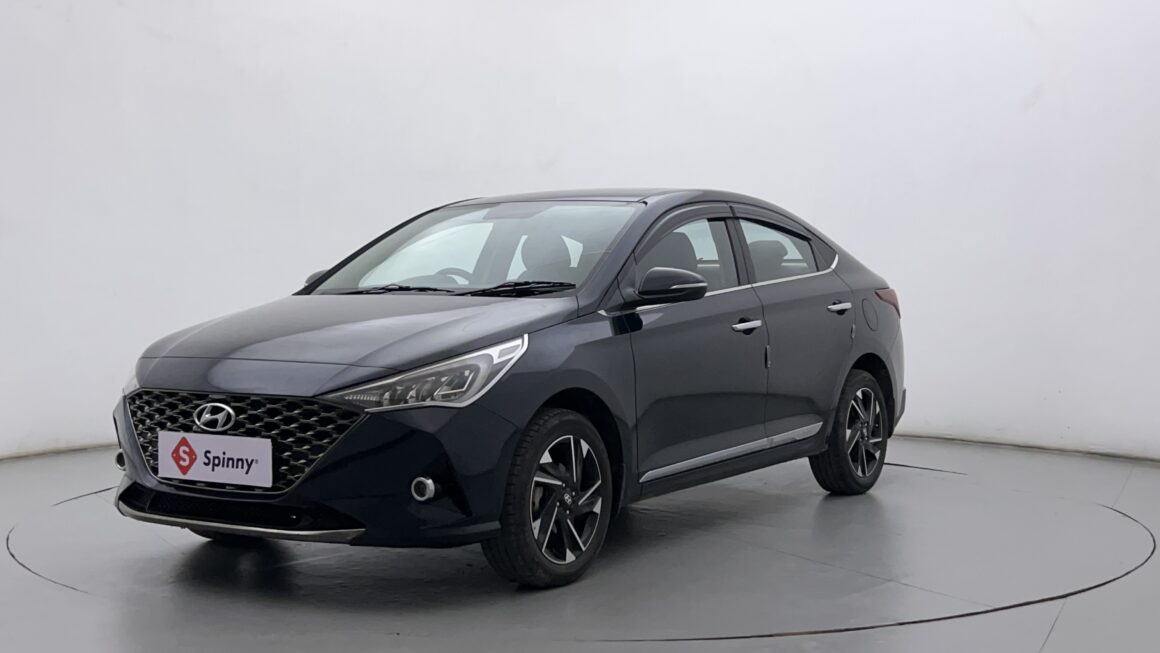 Hyundai Verna Images
