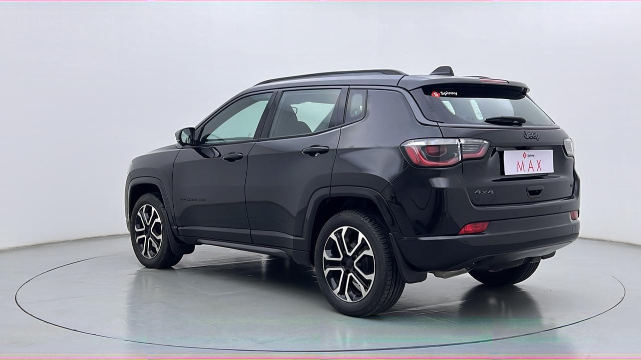 Jeep Compass Exterior Images