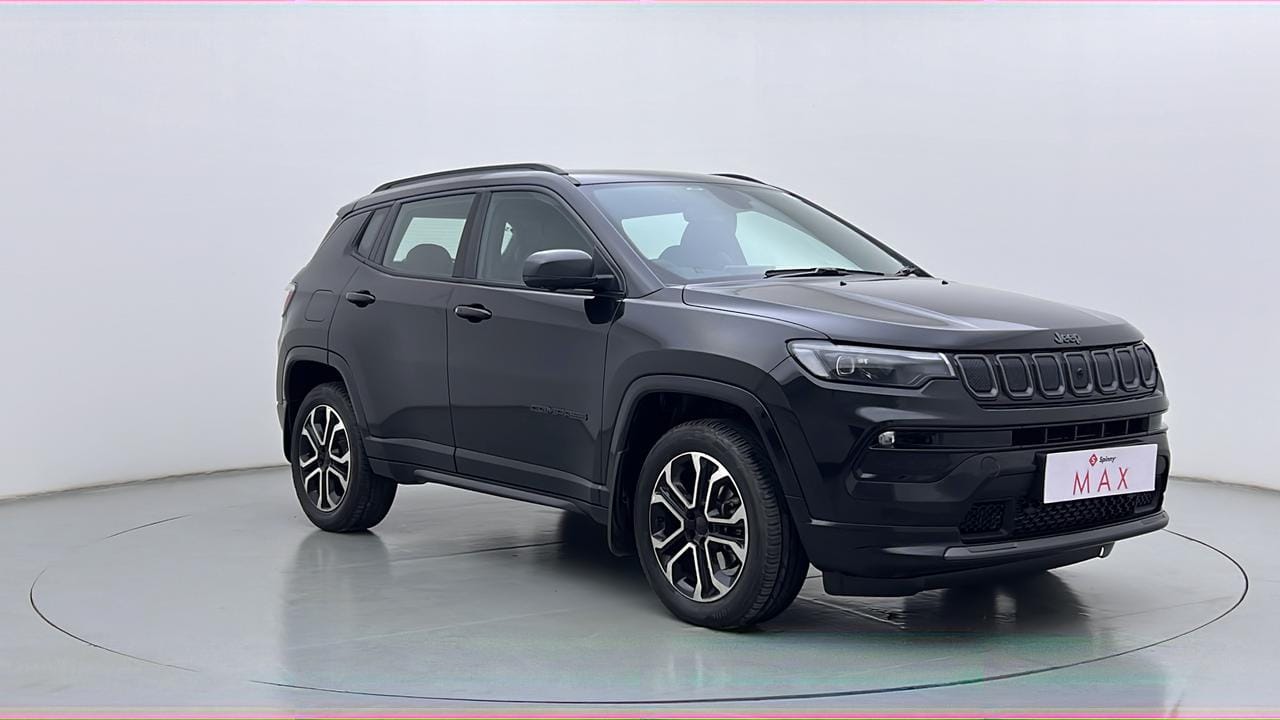 Jeep Compass Exterior Images