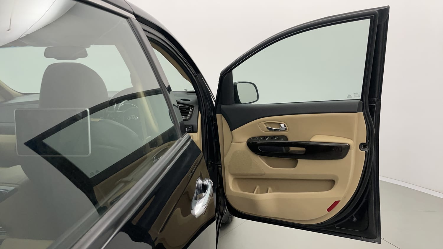 Kia Carnival Interior Images