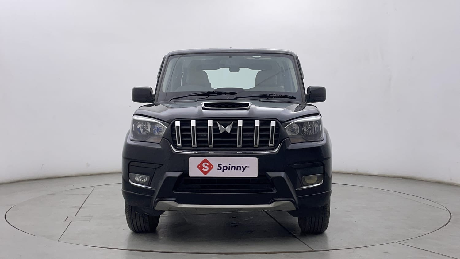 New_Mahindra_Scorpio_Classic_exterior_FRONT_VIEW