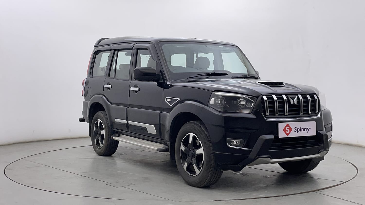 Mahindra Scorpio Images
