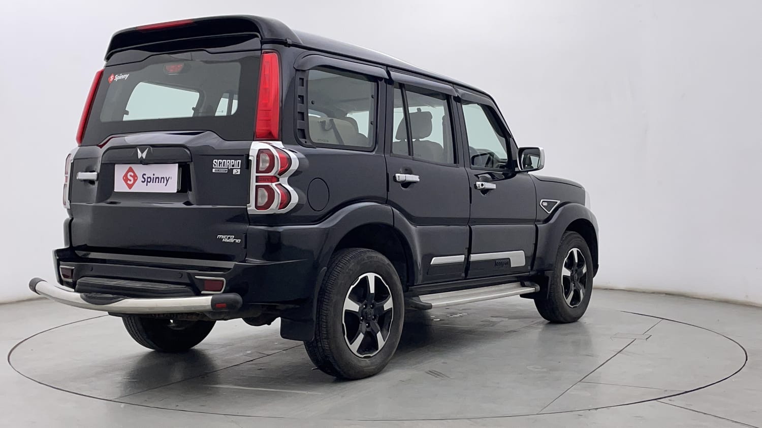 Mahindra Scorpio Images