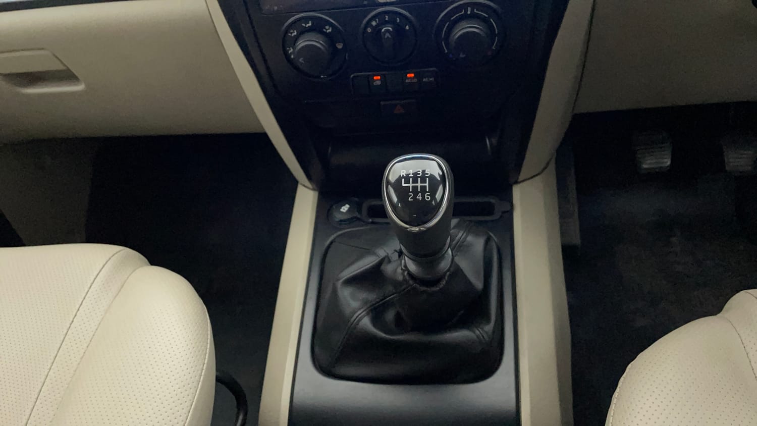 Mahindra Scorpio Interior Image