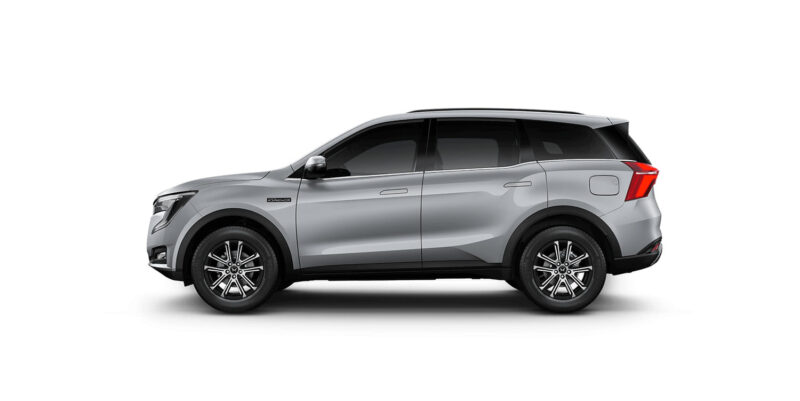 Mahindra XUV700 Grey Color Images