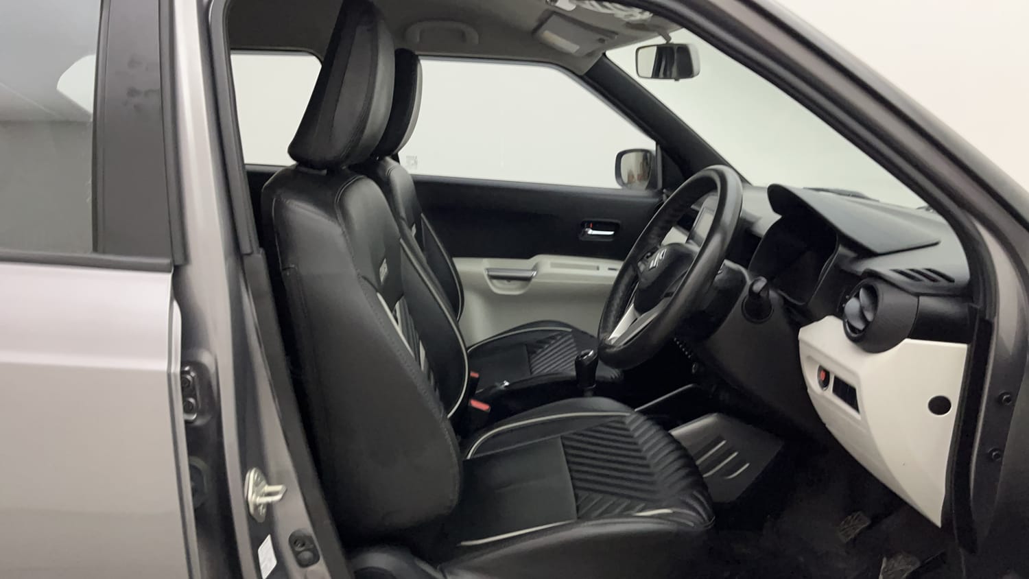 Maruti Suzuki Ignis Interior Images
