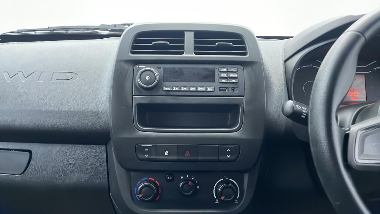 Renault Kwid interior image