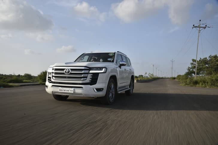 Toyota Land Cruiser Images