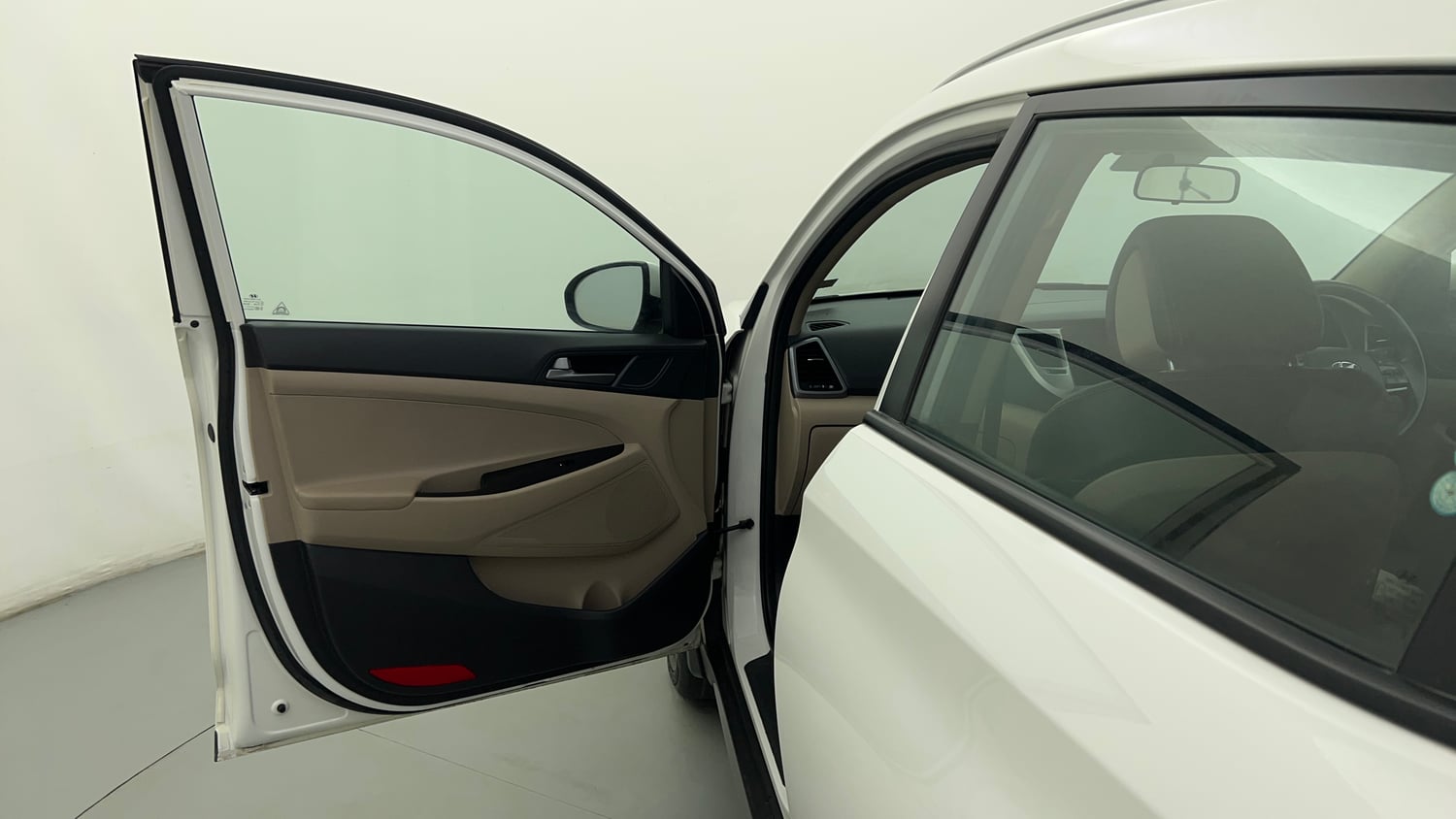 Hyundai Tucson Interior Images