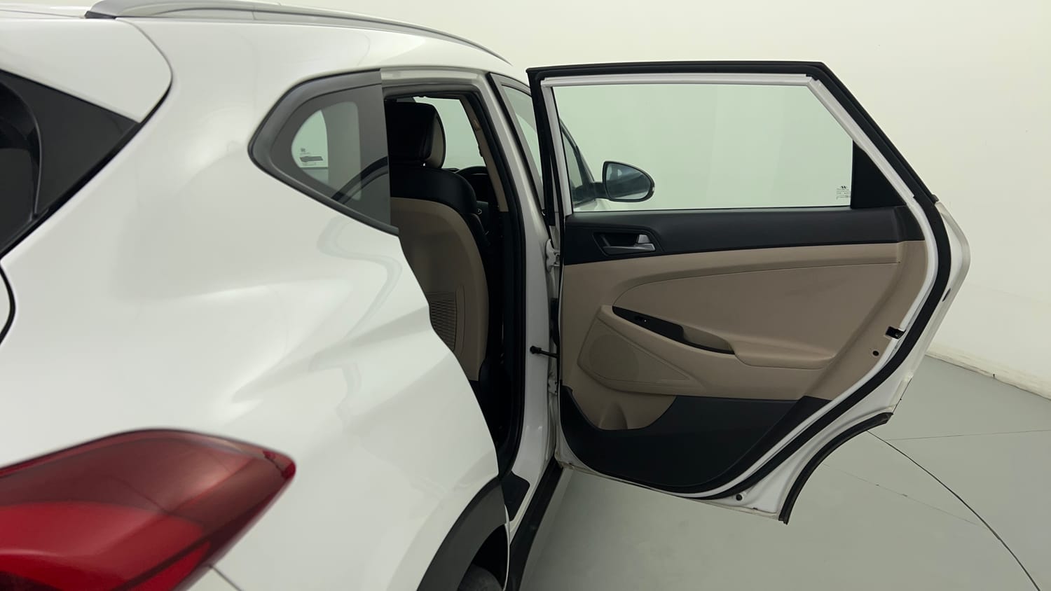 Hyundai Tucson Interior Images