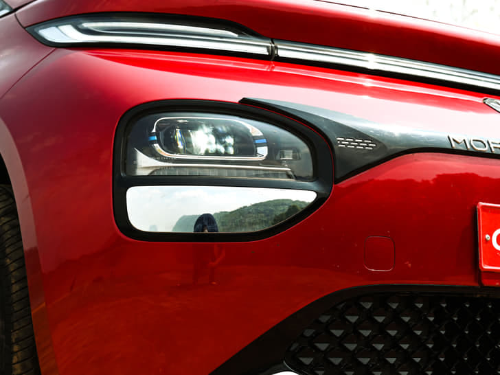 MG Windsor EV Exterior Images