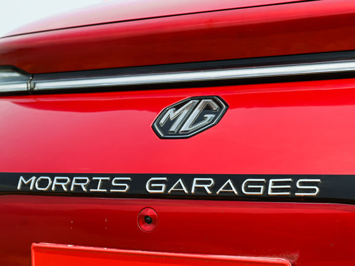 New_MG_Motors_Windsor_EV_exterior_RIGHT_FRONT_CORN