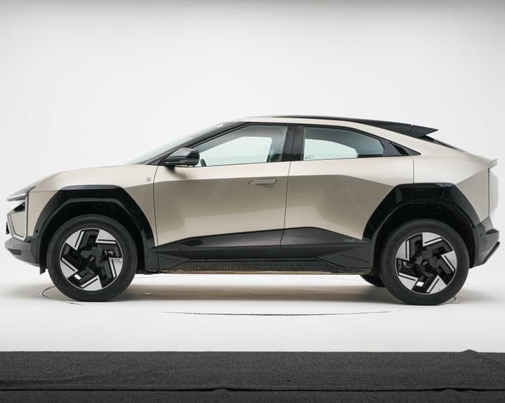 Mahindra BE 6 Exterior Images