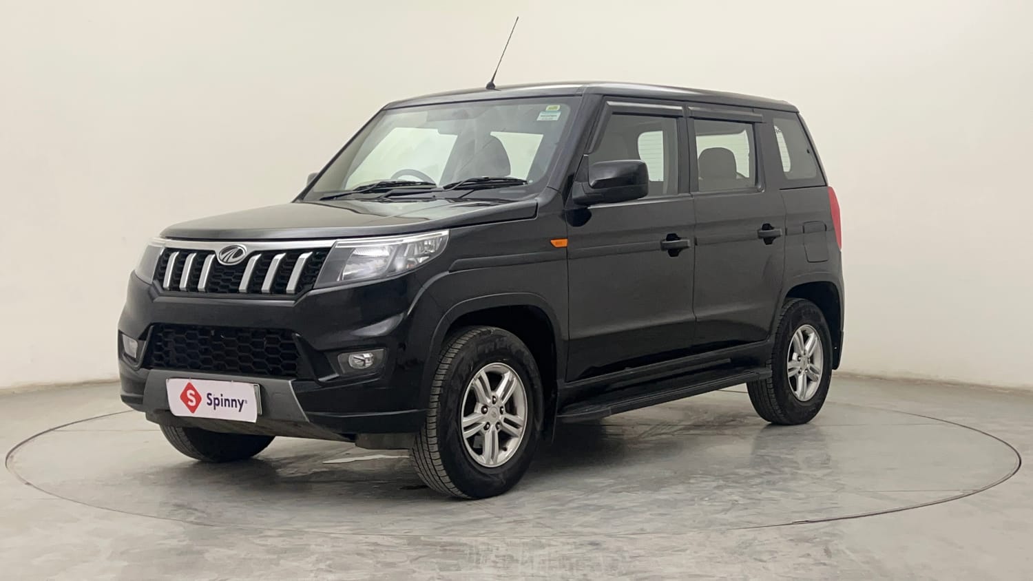 Mahindra Bolero Neo Exterior Images
