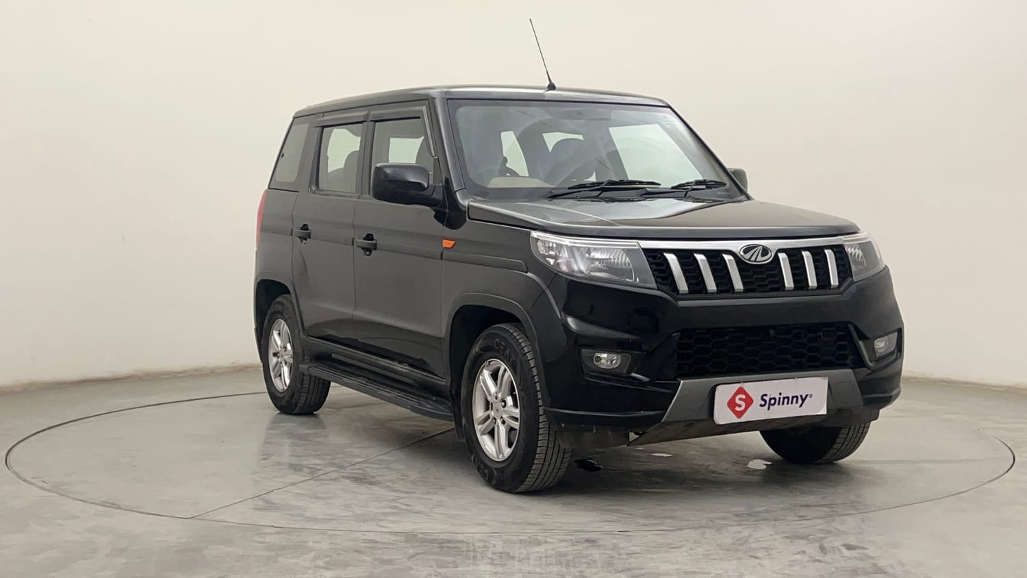 Mahindra Bolero Neo Exterior Images