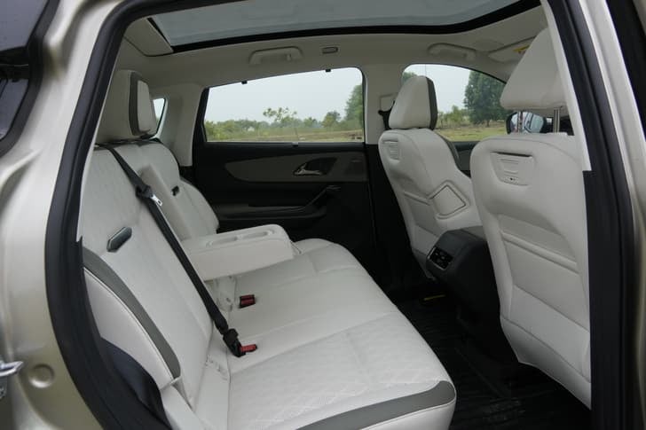 Mahindra XEV 9e Interior Images
