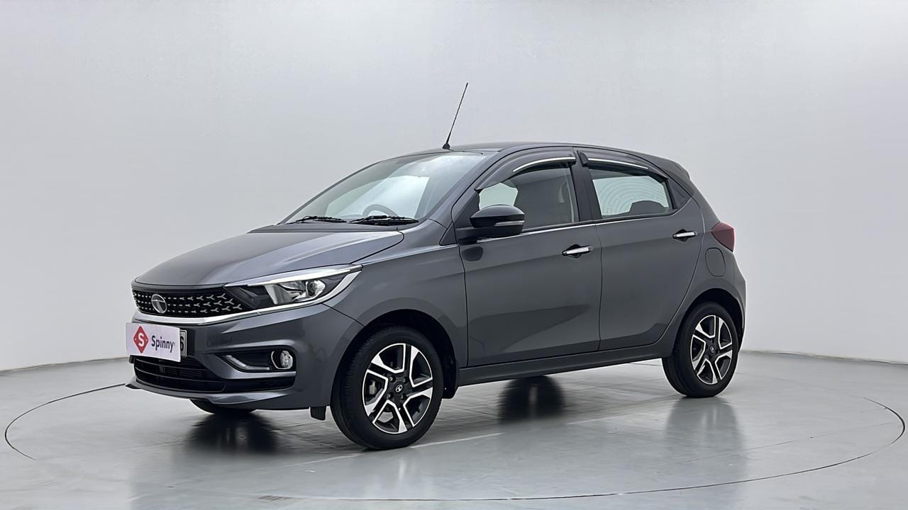 Tata Tiago Exterior Images