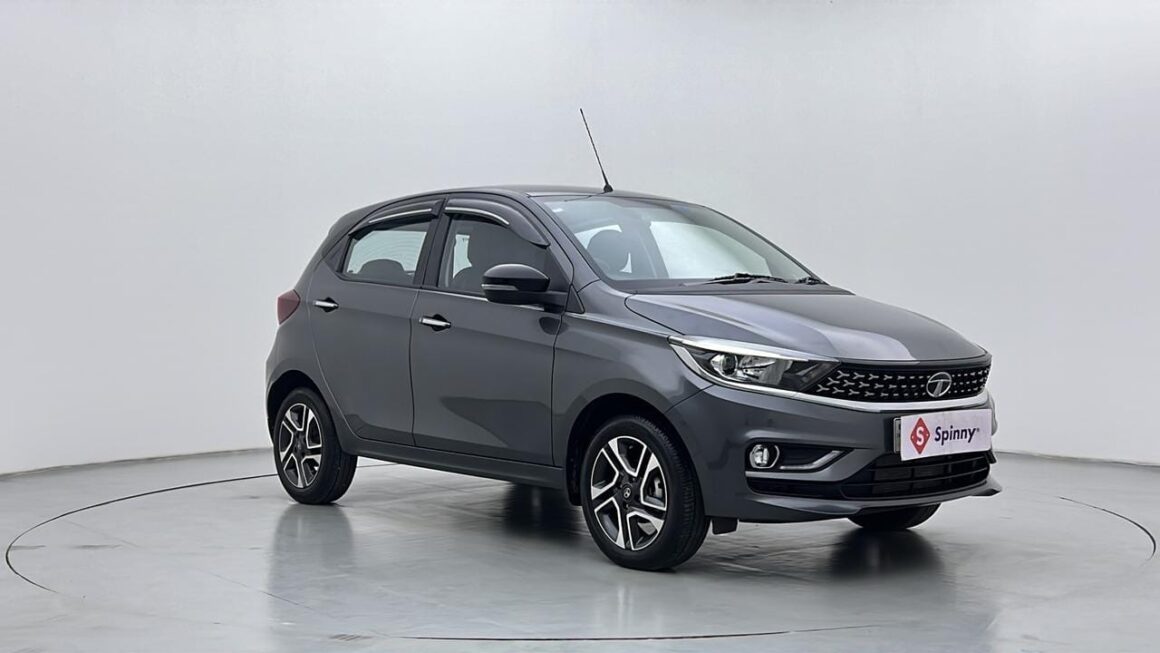 Tata Safari Exterior Images