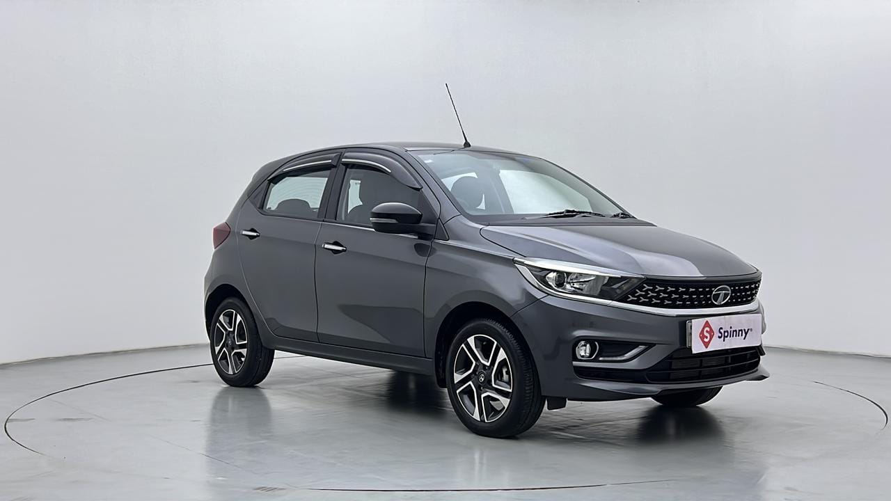 Tata Tiago Exterior Images