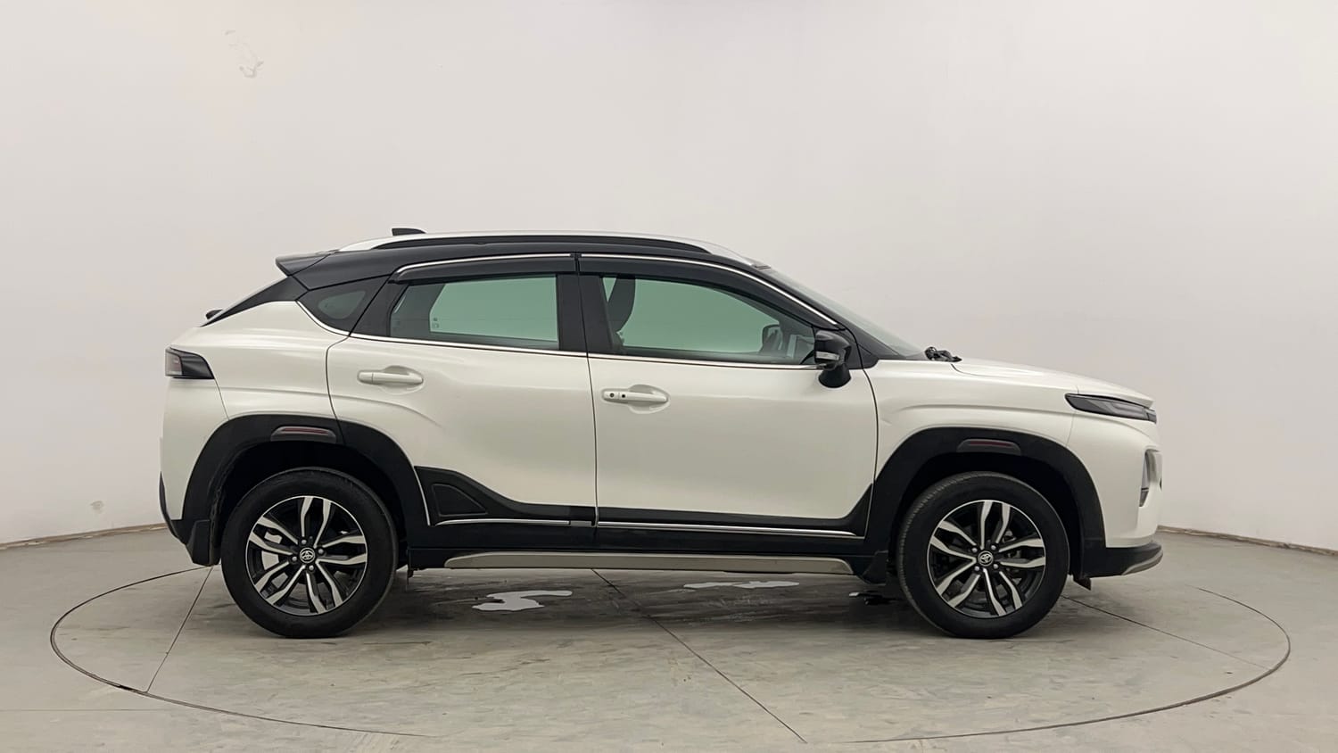 Toyota Urban Cruiser Taisor Exterior Images