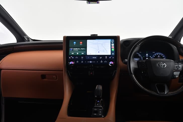 Toyota Vellfire Interior Images