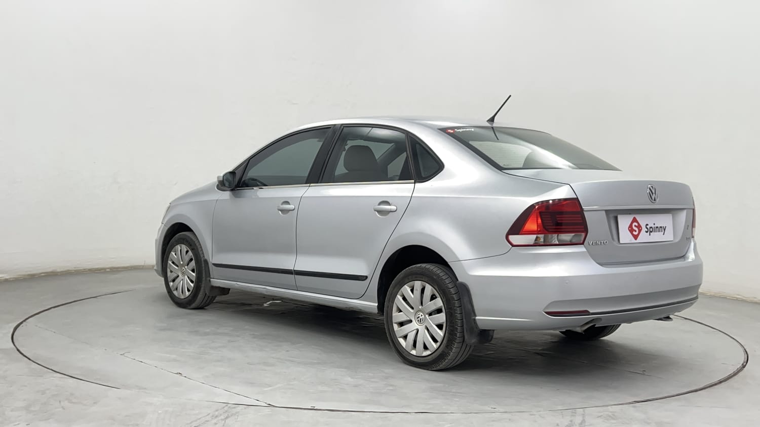 Volkswagen Vento Exterior Images