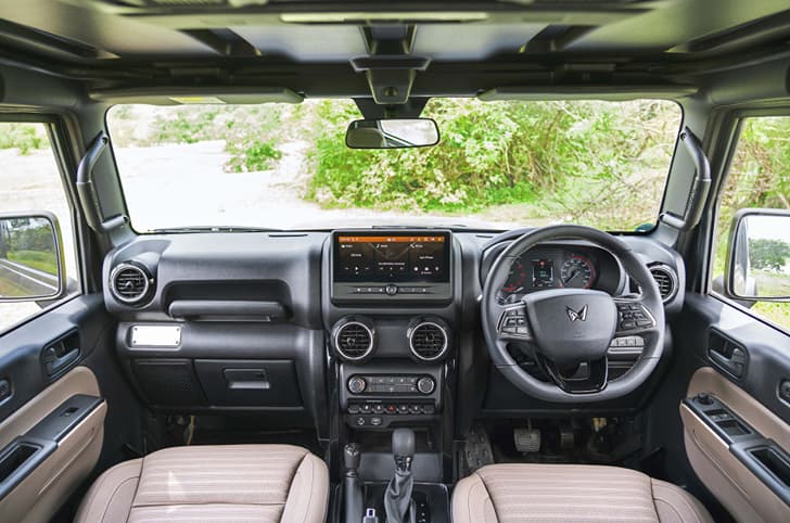 mahindra thar og dashboard