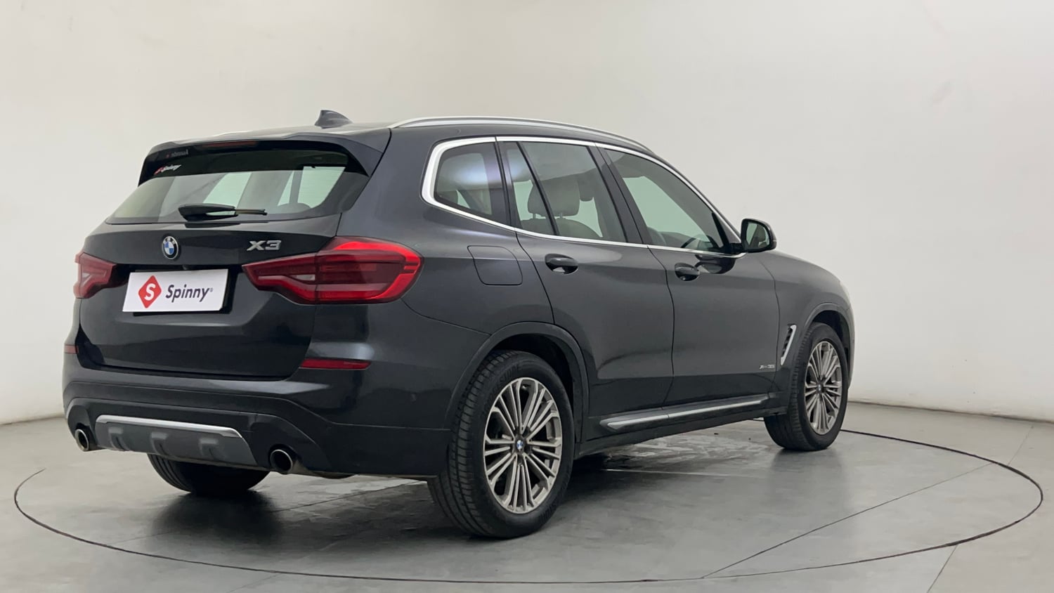 BMW X3 exterior