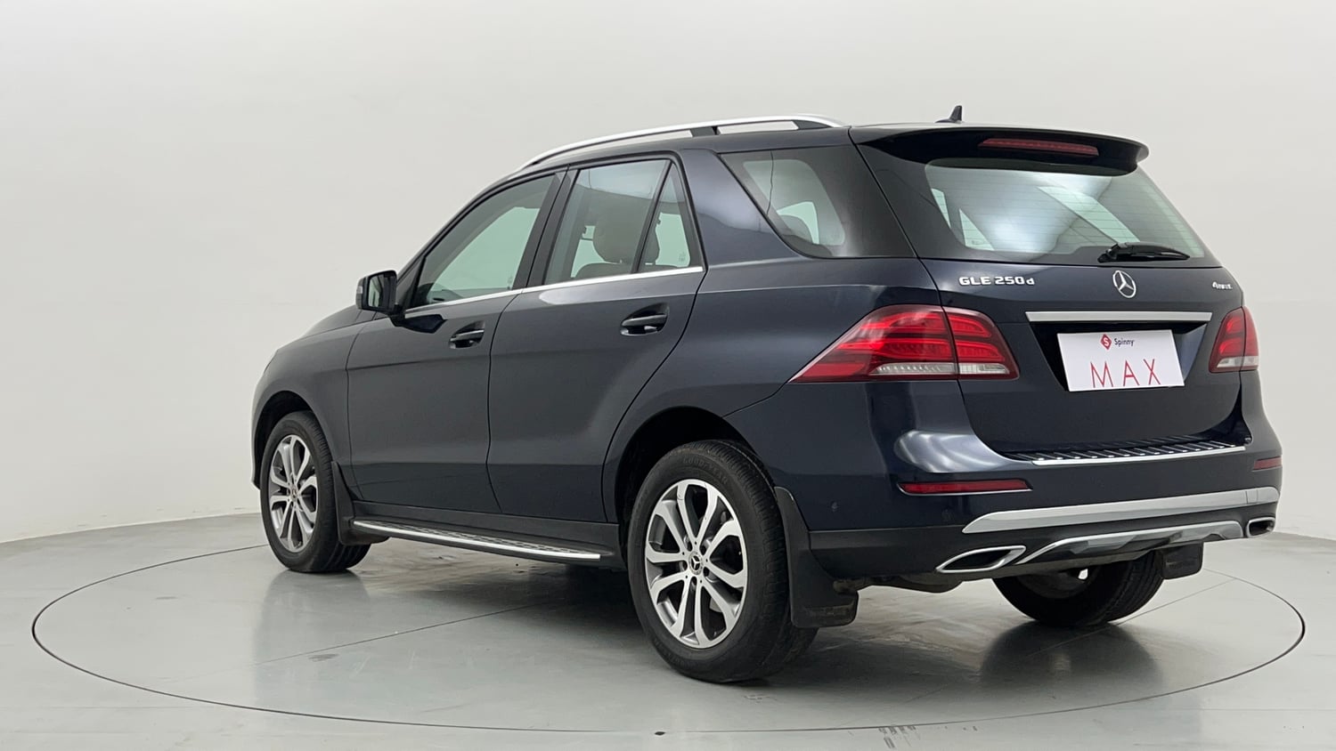 Mercedes-Benz GLE exterior