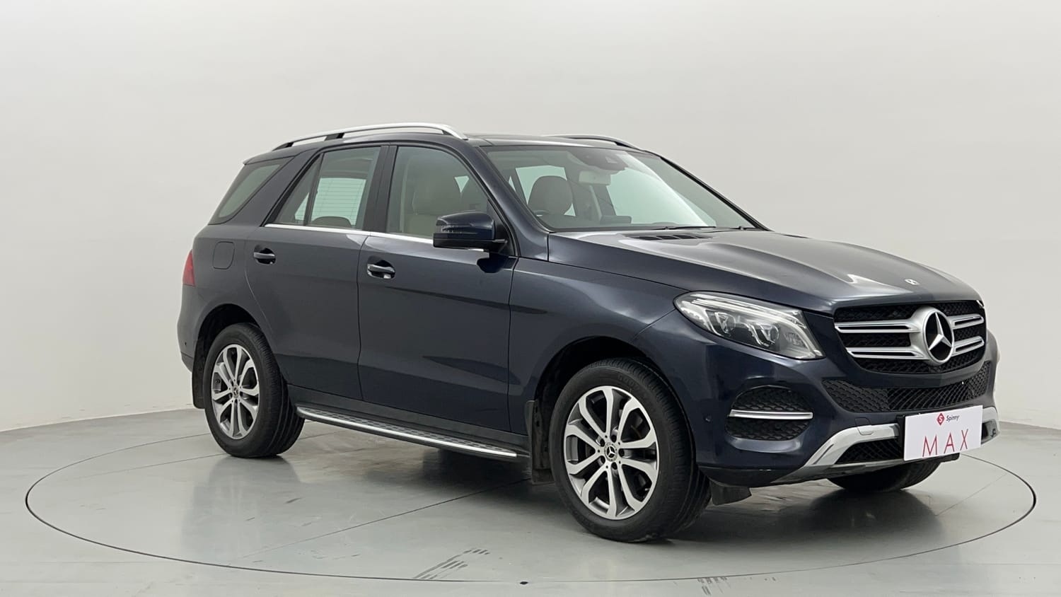 Mercedes-Benz GLE exterior