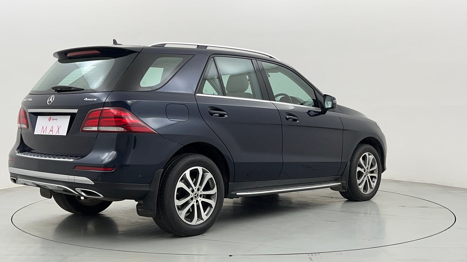Mercedes-Benz GLE exterior
