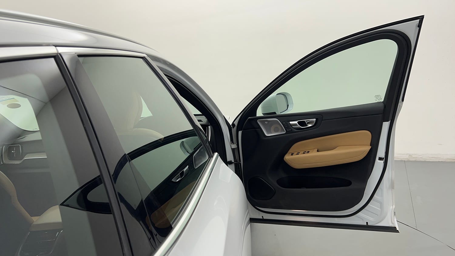 Volvo XC60 Interior