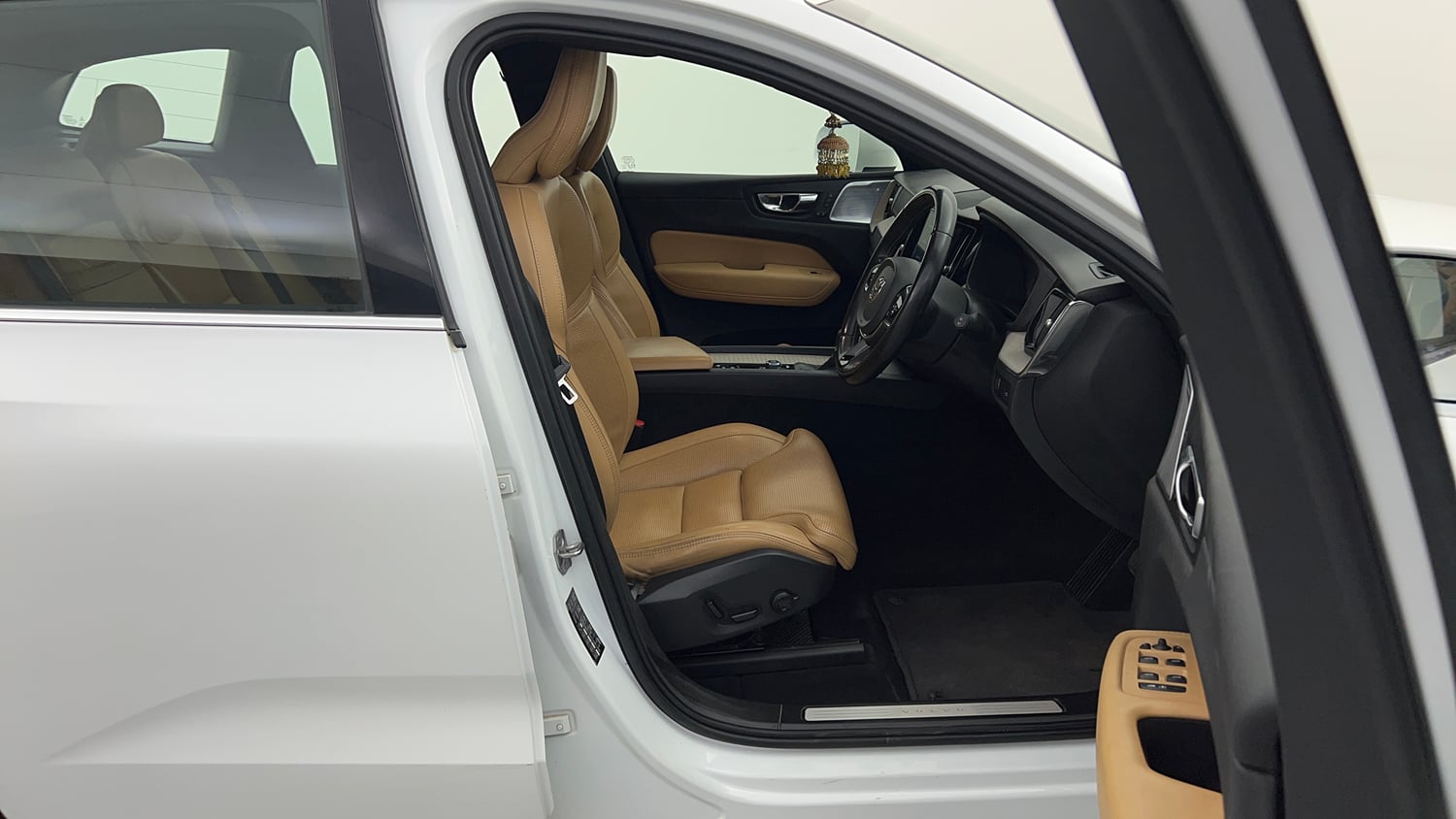 Volvo XC60 Interior