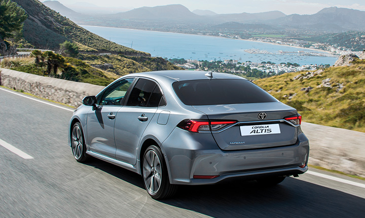 Toyota Corolla Altis Exterior