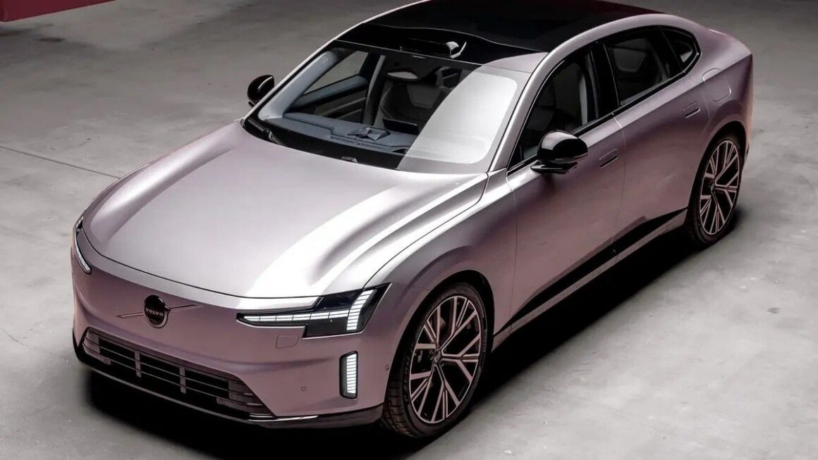 Volvo ES90